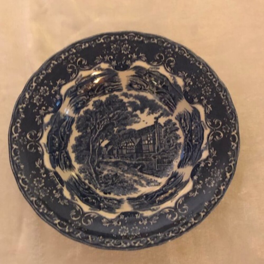 Grindley Blue and White Medium-Sized Serving Bowl' English Country Inns; Vintage